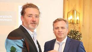 Geschäftsführer Stefan Helm mit Christoph Baldegger Geschäftsführer Stefan Helm mit Christoph Baldegger